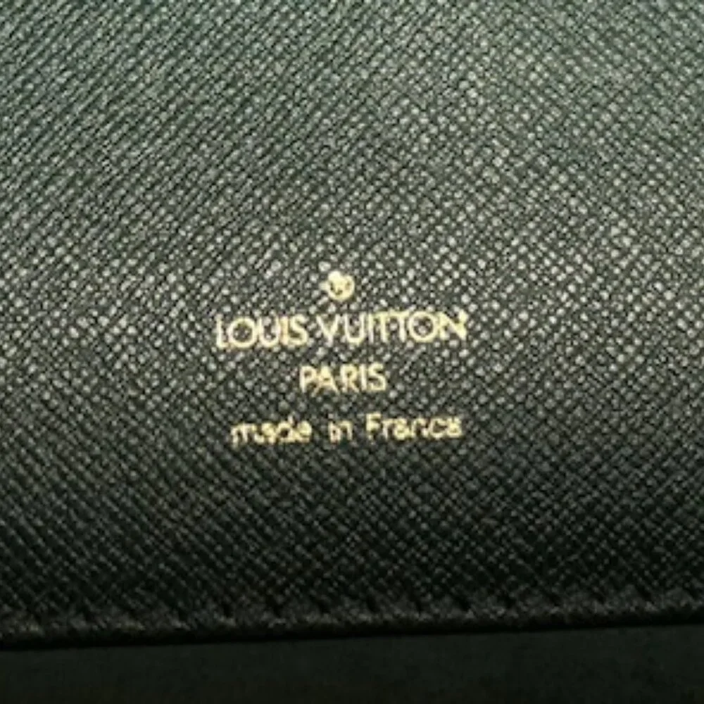 😘LV Taiga Serviette Kourad Epicea Green Briefcase💚 - Picture 10 of 16